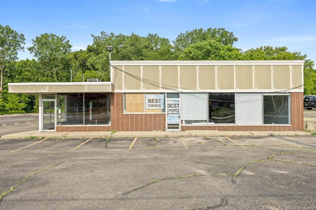 2611 Alpine Ave, Grand Rapids, MI for sale Building Photo- Image 1 of 15