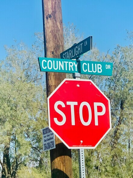 Country Club Dr, Bermuda Dunes, CA à vendre - Photo du bâtiment - Image 2 de 5