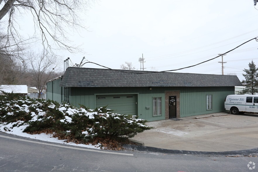 16624 Old Chesterfield Rd, Chesterfield, MO for sale - Building Photo - Image 3 of 8