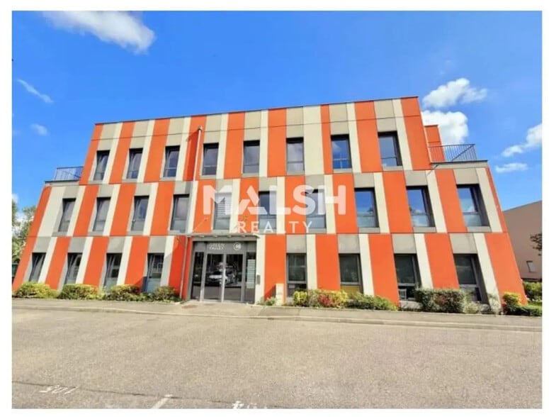Office in Francheville for sale - Building Photo - Image 2 of 16