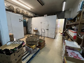 261 Keefer St, Vancouver, BC for lease Interior Photo- Image 2 of 10