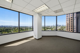 6420 Wilshire Blvd, Los Angeles, CA à louer Photo intérieure- Image 1 de 7