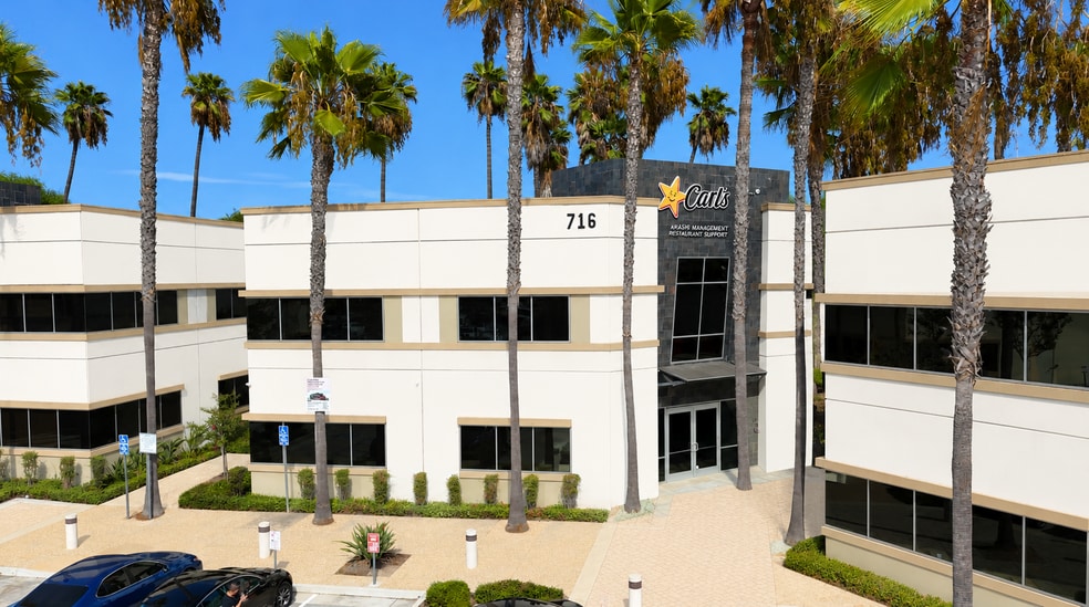 716 Corporate Center Dr, Pomona, CA for lease - Building Photo - Image 1 of 24