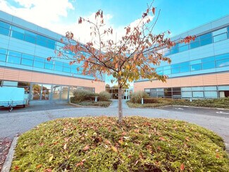 Plus de détails pour 1 Bis Avenue Jean D'Alembert, Élancourt - Bureau à louer