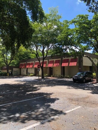 Plus de détails pour 80 SW 84th Ave, Plantation, FL - Commerce de détail à louer