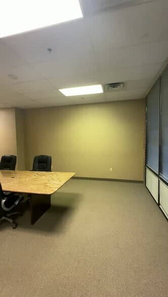 1024 S Greenville Ave, Allen, TX à vendre - Vidéo sur l’inscription commerciale - Image 2 de 22
