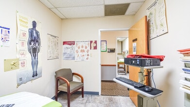 5632 Annapolis Rd, Bladensburg, MD for lease Interior Photo- Image 2 of 4