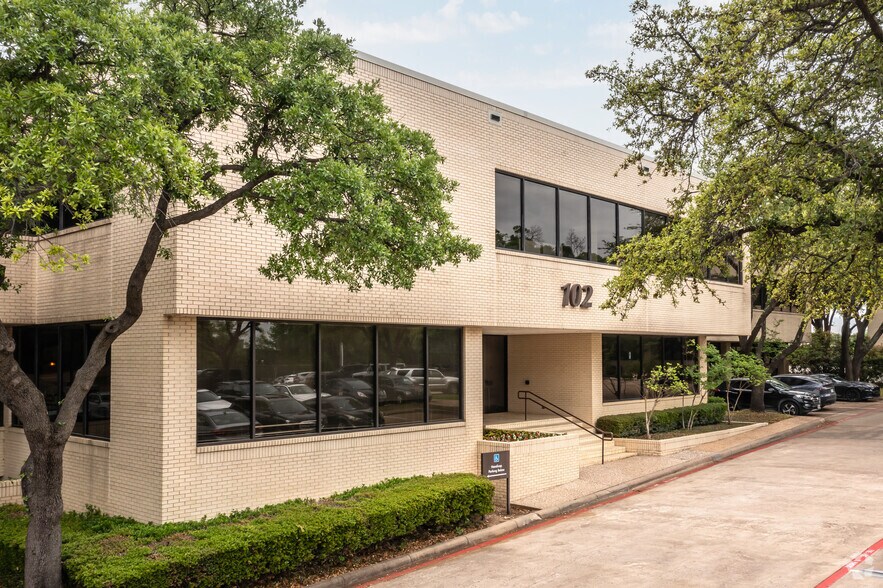 102 Decker Ct, Irving, TX for lease - Building Photo - Image 1 of 6