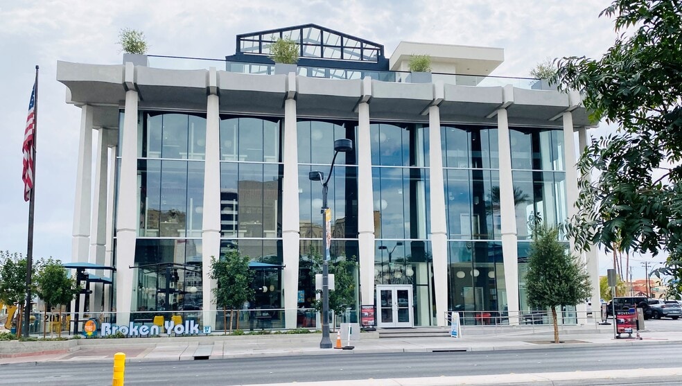 201 S Las Vegas Blvd, Las Vegas, NV for lease - Building Photo - Image 3 of 18