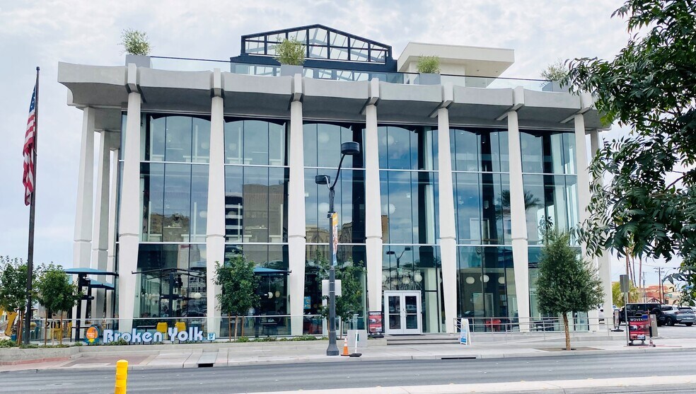 201 S Las Vegas Blvd, Las Vegas, NV à louer - Photo du bâtiment - Image 3 de 18