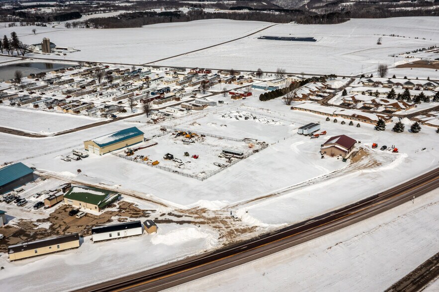 220 WI-27, Westby, WI à vendre - Photo du bâtiment - Image 2 de 19