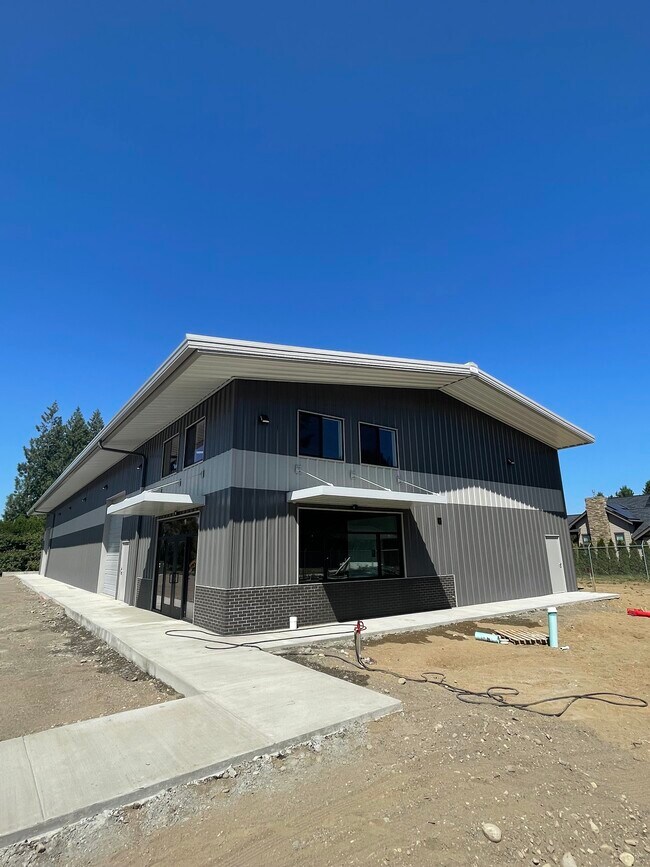 Plus de détails pour 134 Advance Ct, Lynden, WA - Industriel à louer