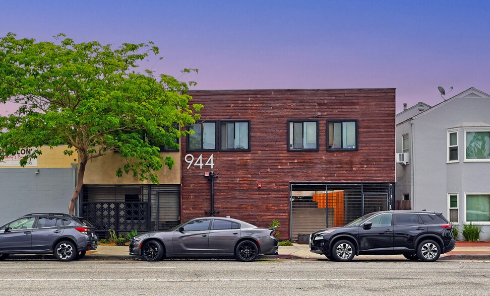 944 Pacific Ave, Long Beach, CA for sale - Building Photo - Image 1 of 7