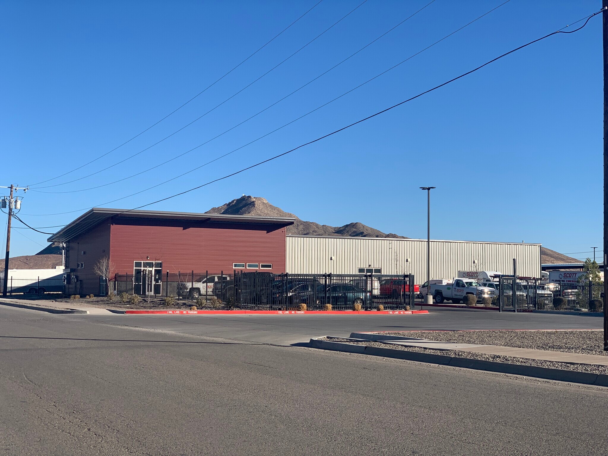 1895 Appaloosa Dr, Sunland Park, NM for lease Primary Photo- Image 1 of 4