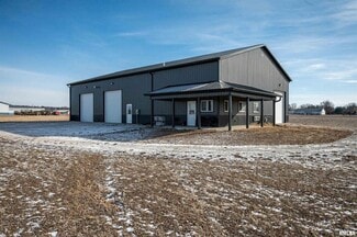 Plus de détails pour 1202 9th St, Lacon, IL - Bureau/Commerce de détail à louer
