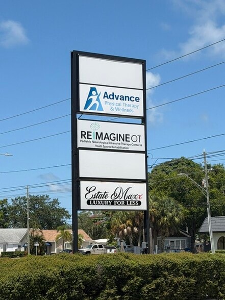 14280 Walsingham Rd, Largo, FL for lease - Building Photo - Image 2 of 2
