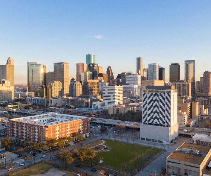 2000 Crawford St, Houston, TX à louer - Photo du bâtiment - Image 2 de 5