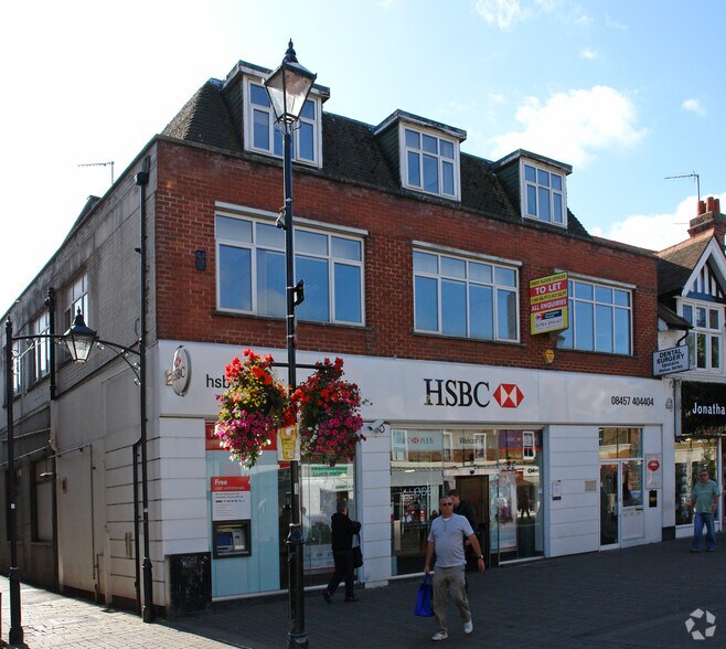 61-63 High St, Staines à vendre - Photo du bâtiment - Image 3 de 3