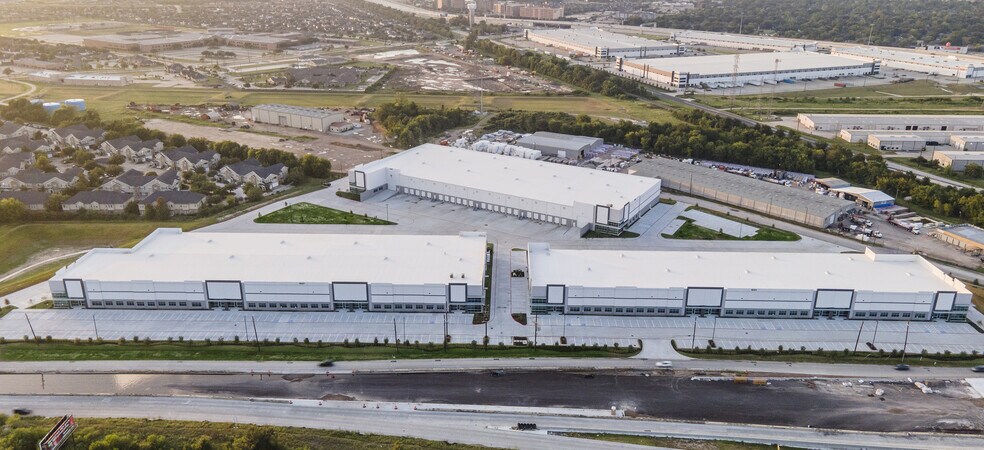 9331 Highway 6 N, Houston, TX à louer - Photo du bâtiment - Image 1 de 1