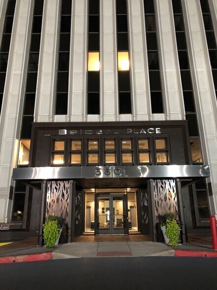 3801 E Florida Ave, Denver, CO à louer - Photo du bâtiment - Image 2 de 16