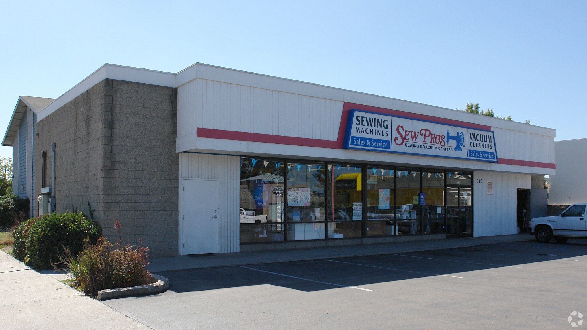 393 Broadway, El Cajon, CA à louer Photo principale- Image 1 de 5