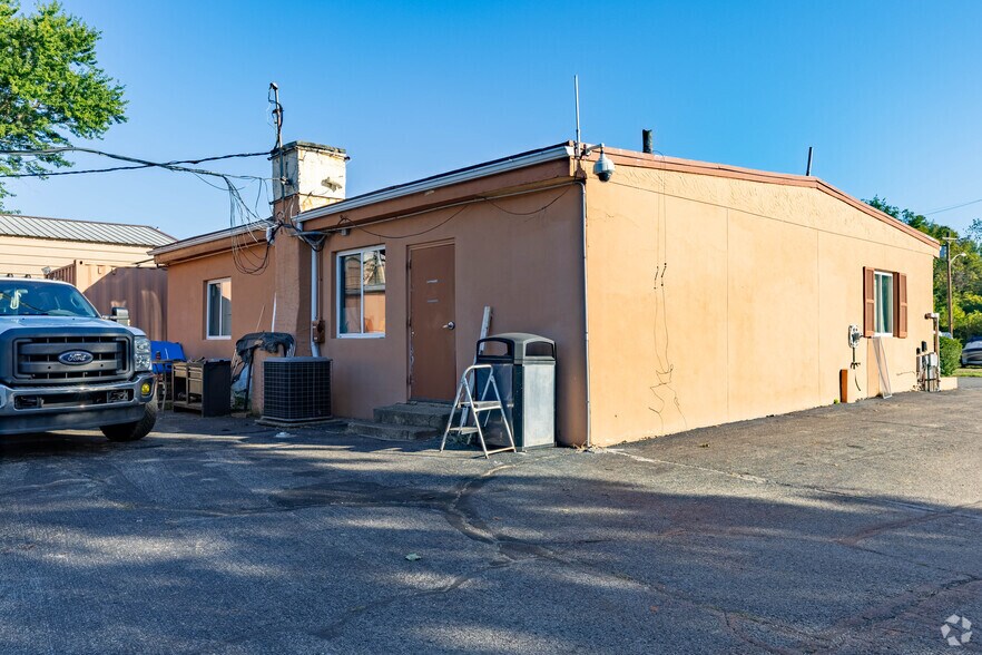 7405 Forbes Rd, Cincinnati, OH à vendre - Photo du bâtiment - Image 2 de 18