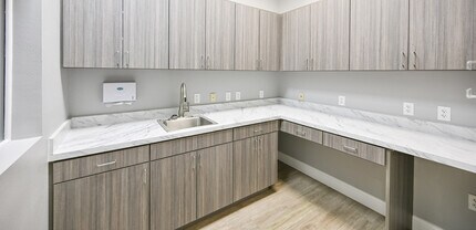 4100 Fairway Dr, Carrollton, TX for sale Interior Photo- Image 2 of 3
