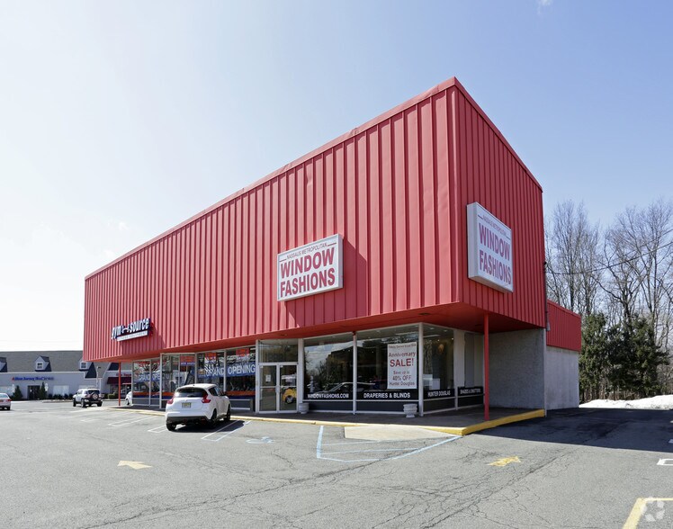 799 N State Rt 17, Paramus, NJ for lease - Primary Photo - Image 2 of 4
