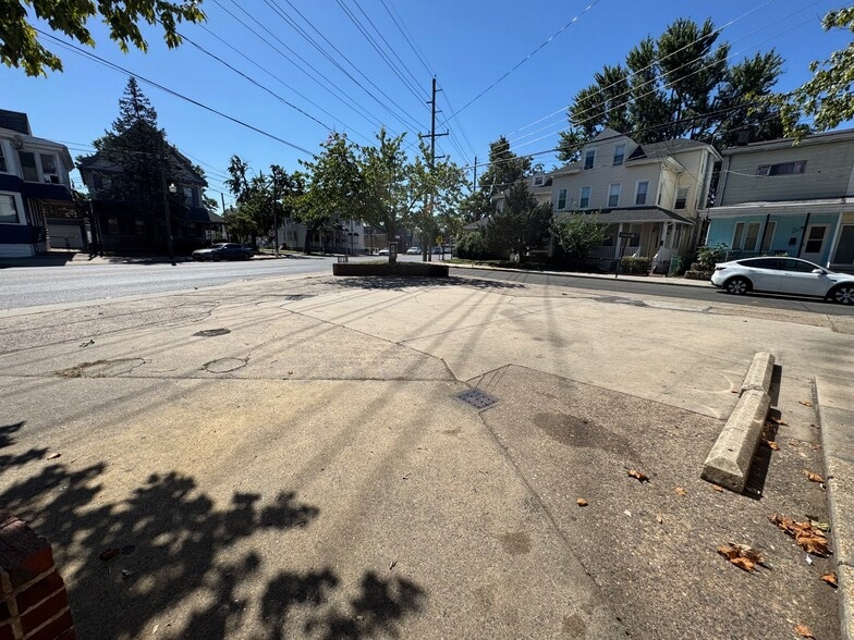 17 Broadway, Gloucester City, NJ for sale - Building Photo - Image 2 of 8