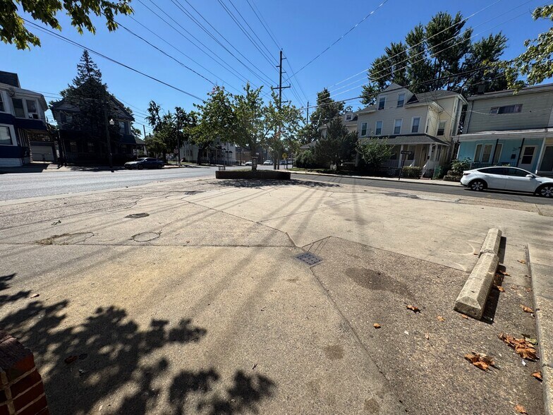 17 Broadway, Gloucester City, NJ à vendre - Photo du bâtiment - Image 2 de 8