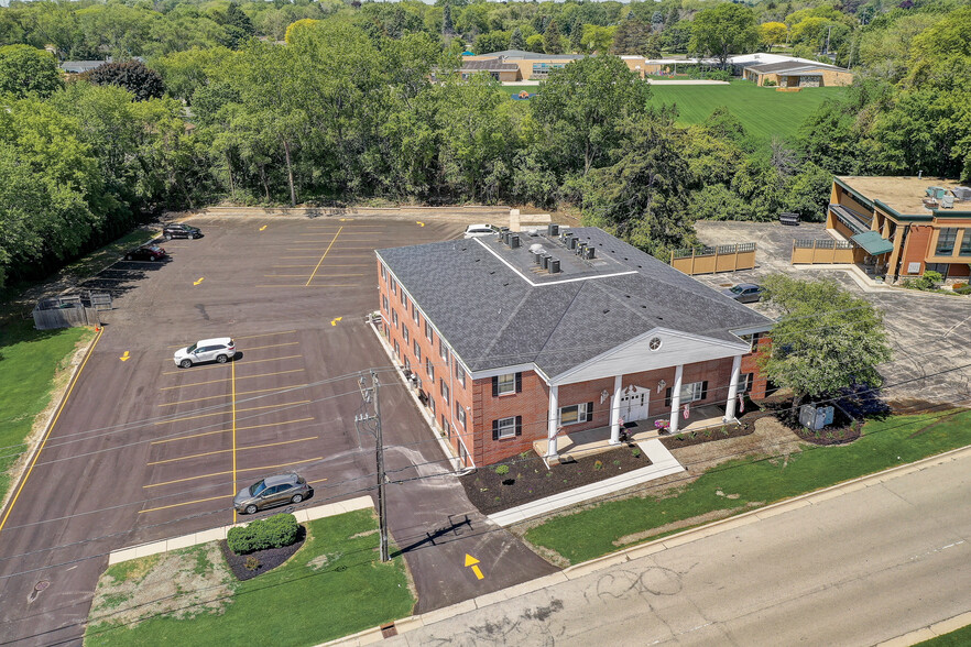 7101 N Green Bay Ave, Glendale, WI for lease - Aerial - Image 3 of 4