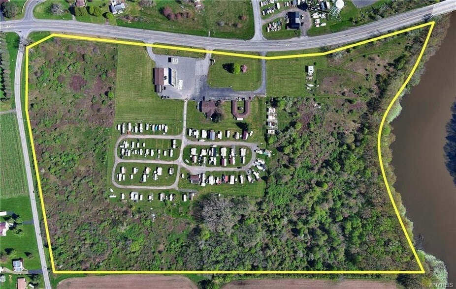 5764 Lake Rd, Burt, NY for sale - Building Photo - Image 2 of 30