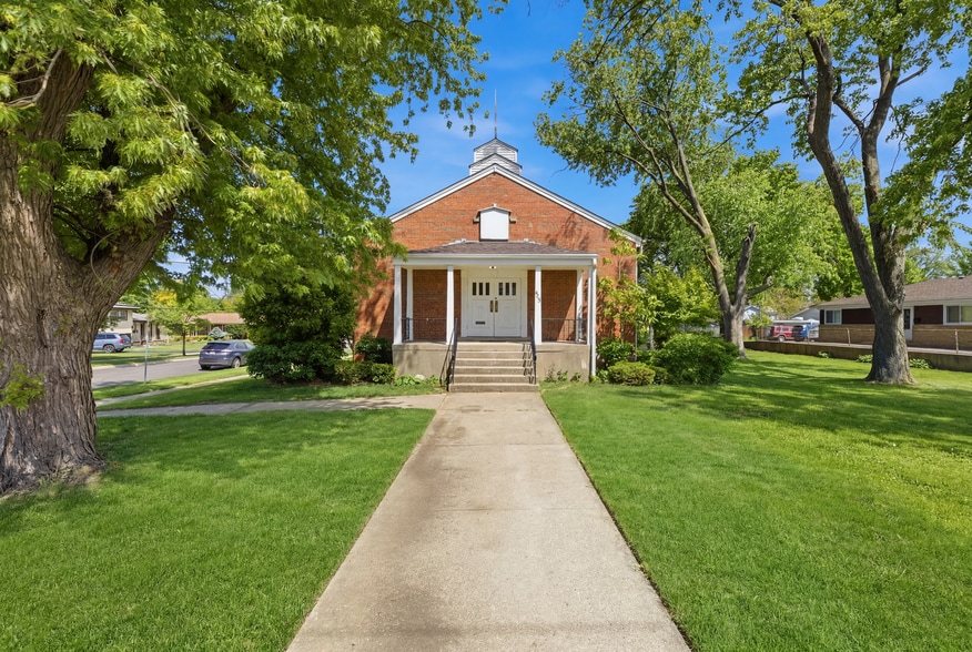 405 S Westmore Ave, Lombard, IL for sale - Building Photo - Image 2 of 26