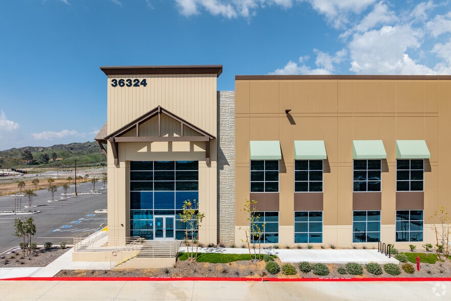 36324 Cherry Valley Blvd, Cherry Valley, CA for sale - Building Photo - Image 2 of 7