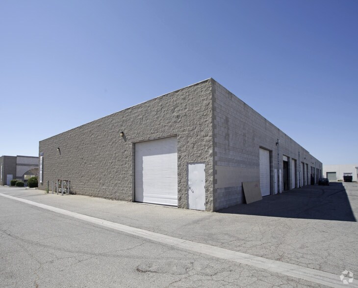805 W Avenue L8, Lancaster, CA for lease - Building Photo - Image 2 of 2