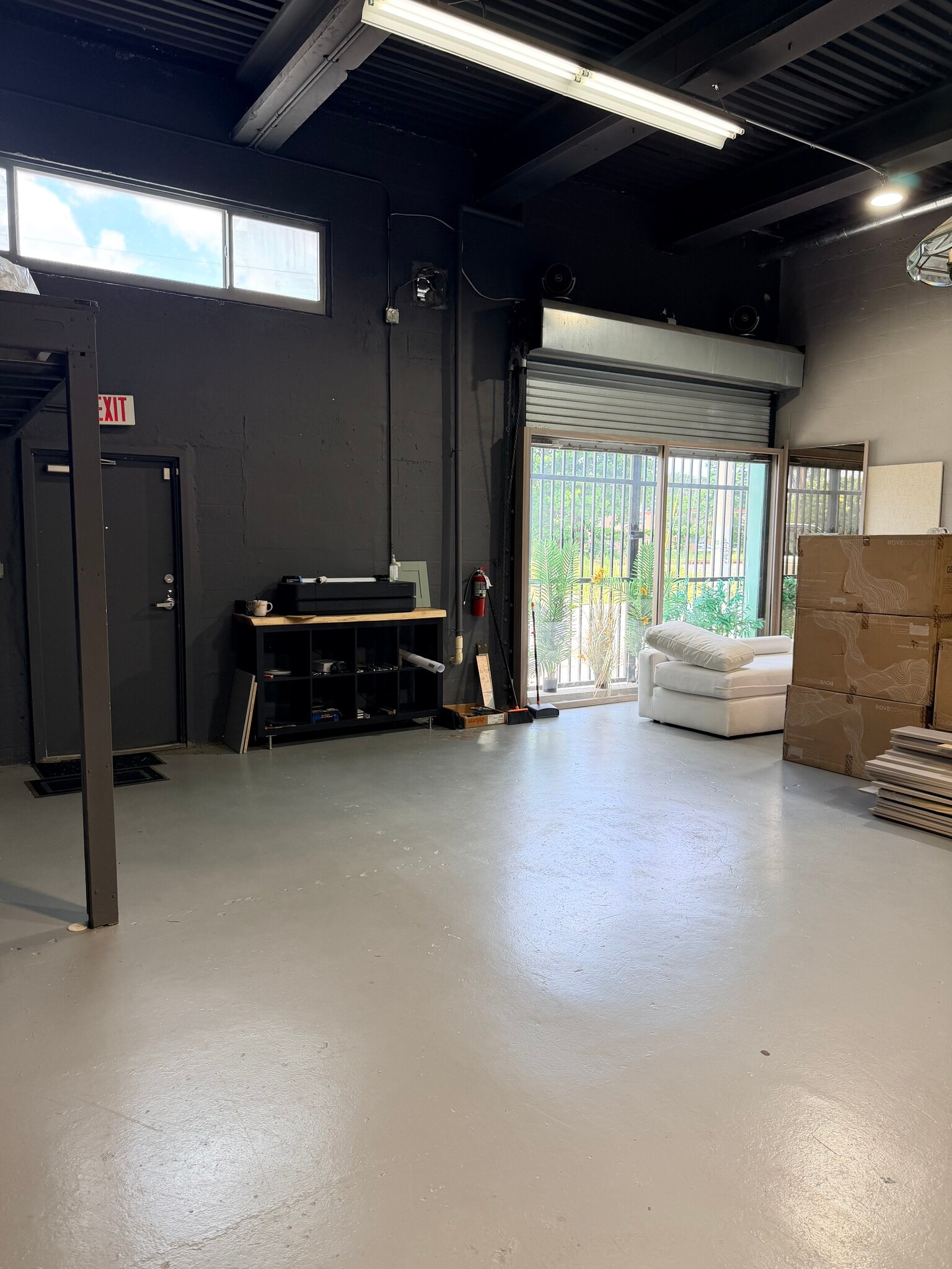 7301-7321 NE 1st Pl, Miami, FL for lease Interior Photo- Image 1 of 3