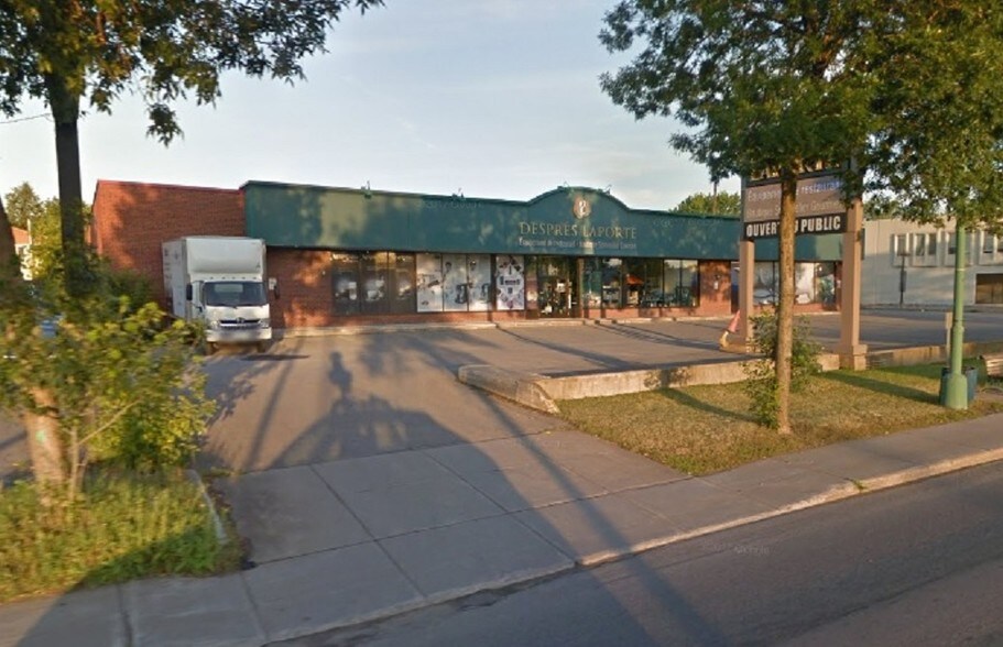 994-998 Boul Curé-Labelle, Laval, QC à vendre - Photo du bâtiment - Image 1 de 1