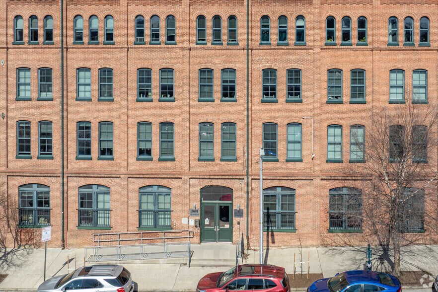 2601 N Howard St, Baltimore, MD à louer - Photo du bâtiment - Image 3 de 4