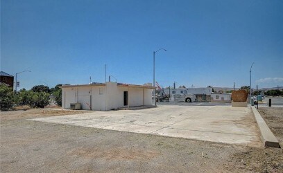 156 N Moapa Valley Blvd, Overton, NV à vendre - Photo du bâtiment - Image 2 de 5
