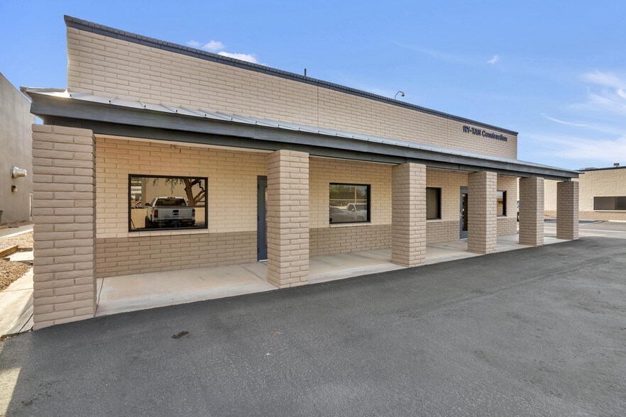 15015 N 74th St, Scottsdale, AZ for lease - Building Photo - Image 2 of 7