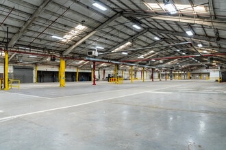 900 S Meridian Rd, Newton, KS for lease Interior Photo- Image 2 of 3