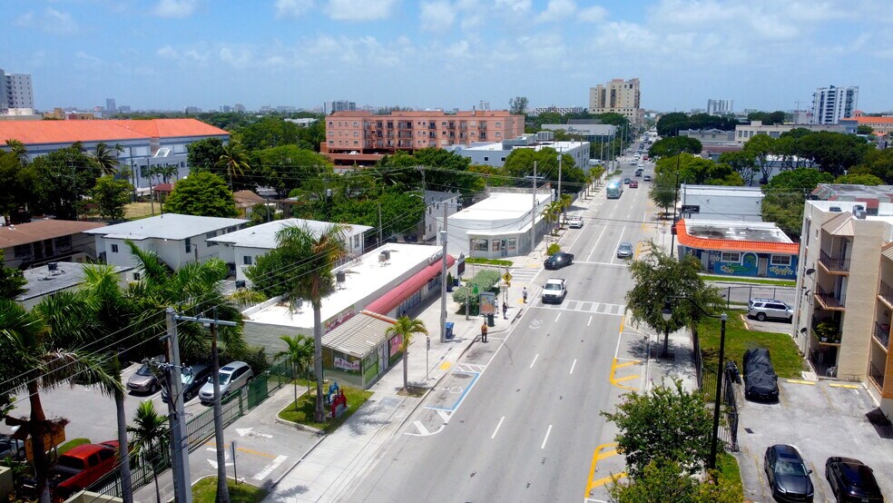 1058-1062 SW 1st St, Miami, FL à vendre - Aérien - Image 3 de 23