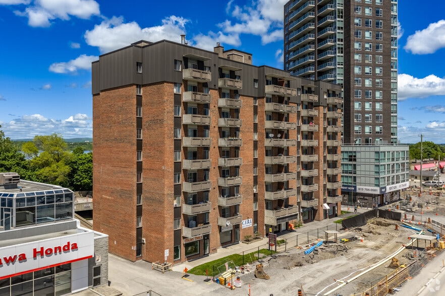 945 Richmond Rd, Ottawa, ON for lease - Building Photo - Image 3 of 3