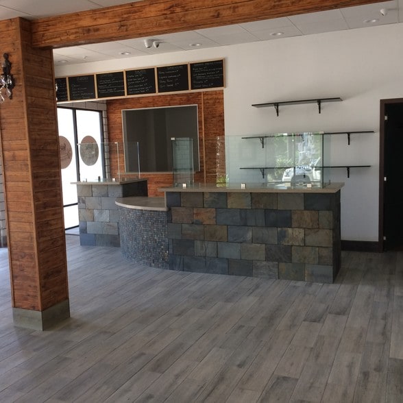 206-214 N 1st Ave, Arcadia, CA for lease - Interior Photo - Image 3 of 8