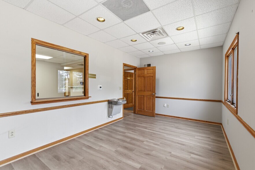 1221 S Trimble Rd, Mansfield, OH à louer - Photo du bâtiment - Image 2 de 29