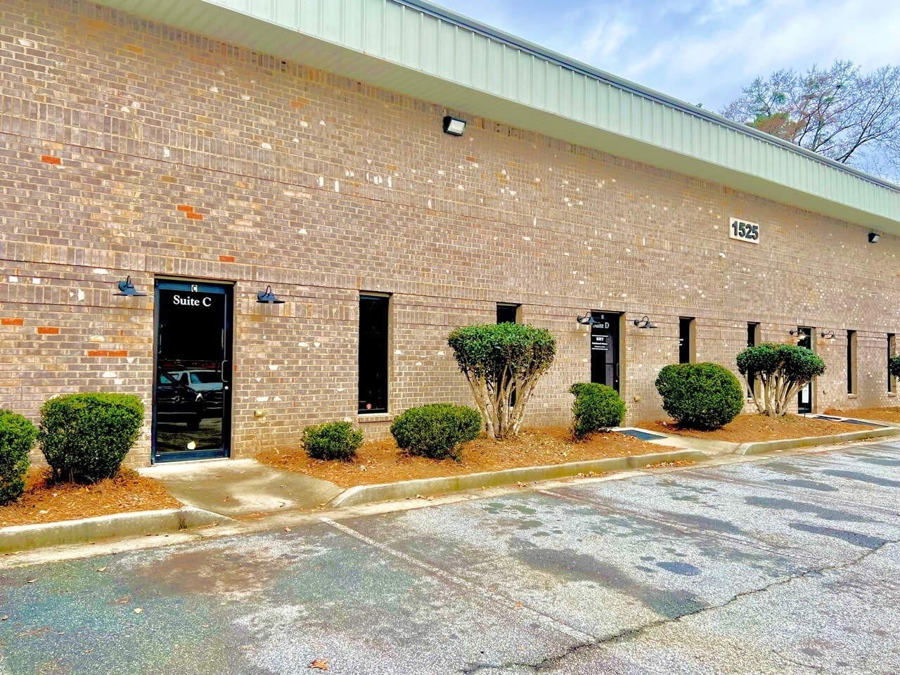 1525 Senoia Rd, Tyrone, GA for lease Interior Photo- Image 1 of 1