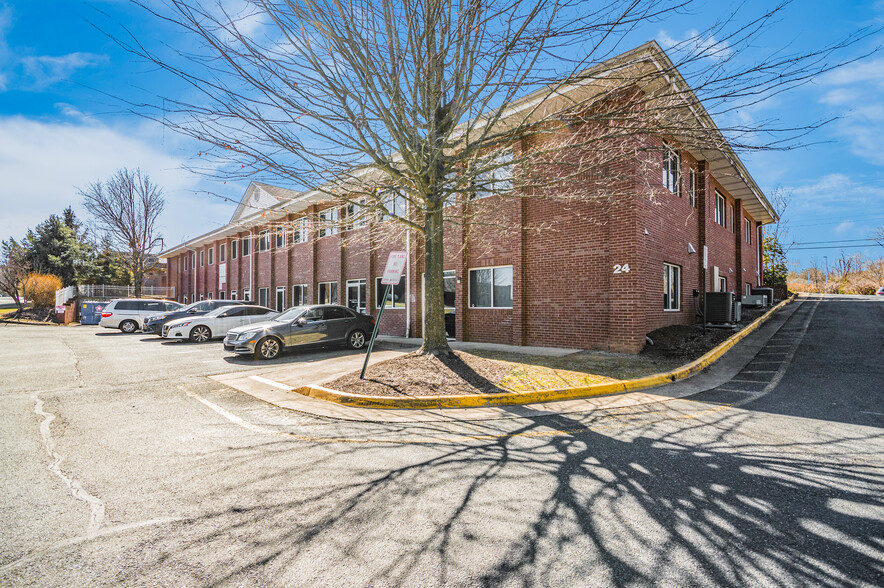 24 Onville Rd, Stafford, VA for lease - Building Photo - Image 1 of 8