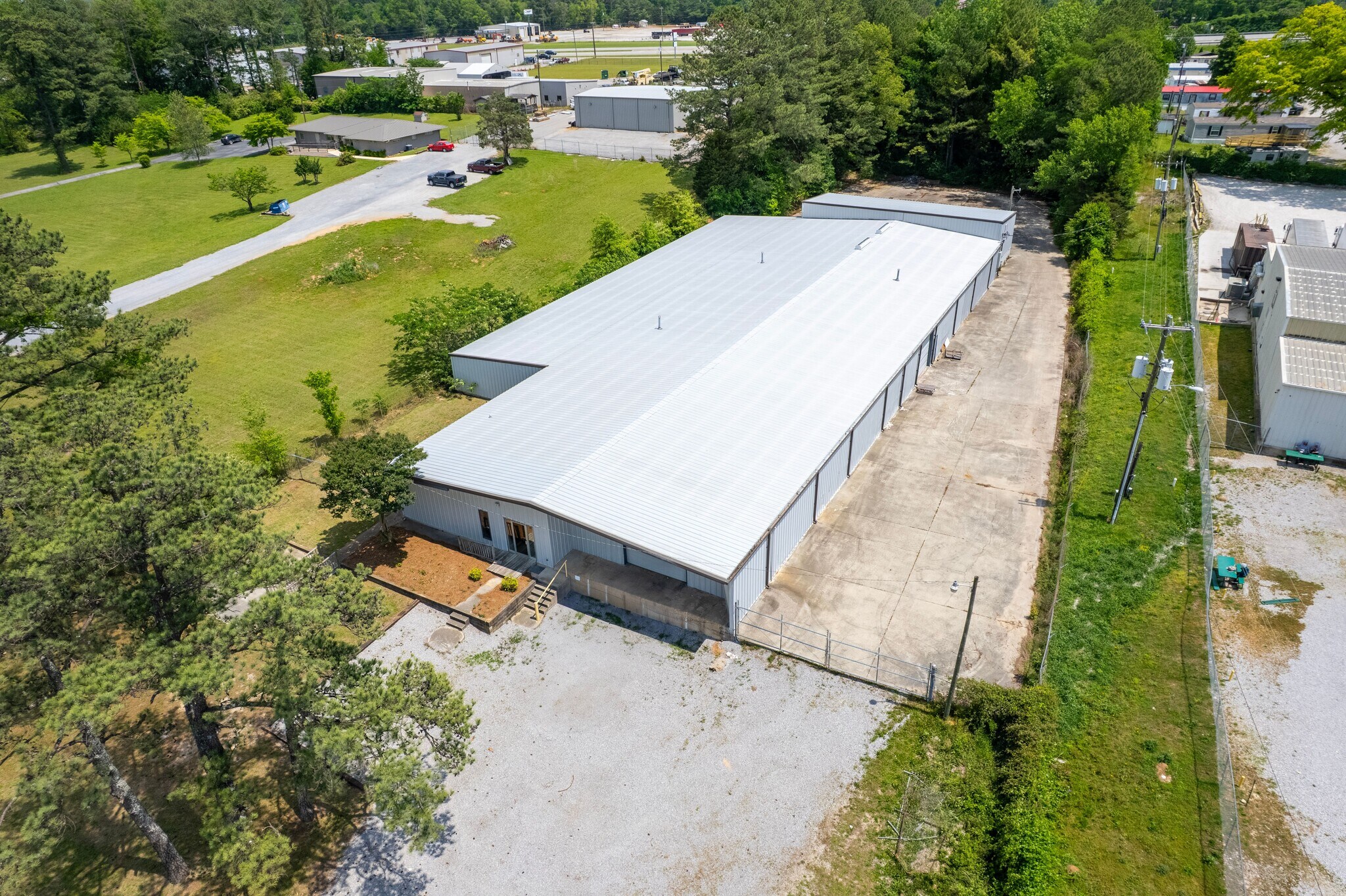 835 McEntire Ln, Decatur, AL for lease Building Photo- Image 1 of 10