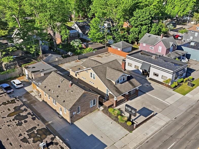 928 E 11 Mile Rd, Royal Oak, MI for lease - Building Photo - Image 3 of 52