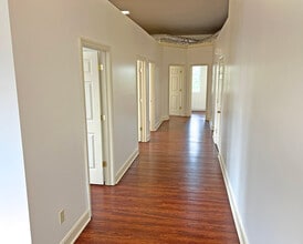 1716-1720 Sharkey Way, Lexington, KY for lease Interior Photo- Image 2 of 6
